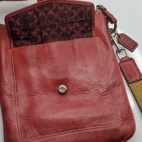 Coach leather crossbody - Picture 6 of 6